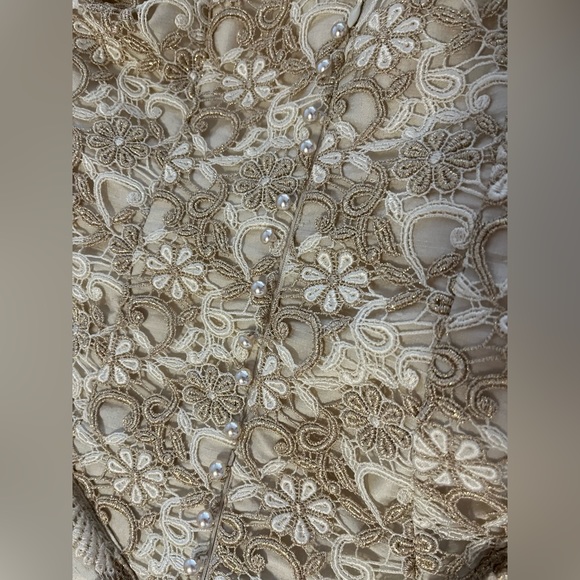 Vintage Gold Wedding Gown - Picture 4 of 10